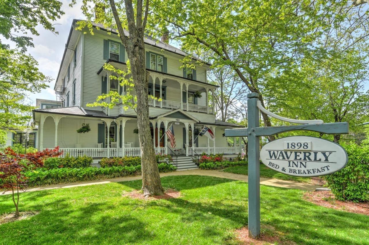1898 Waverly Inn Hendersonville Buitenkant foto